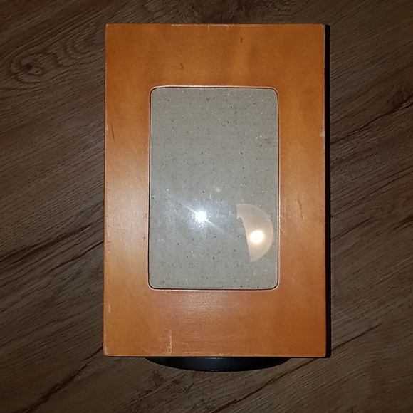 CD Stand - Picture 2 of 2